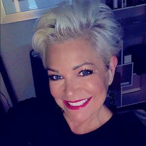 Meet your Posher, Lynda